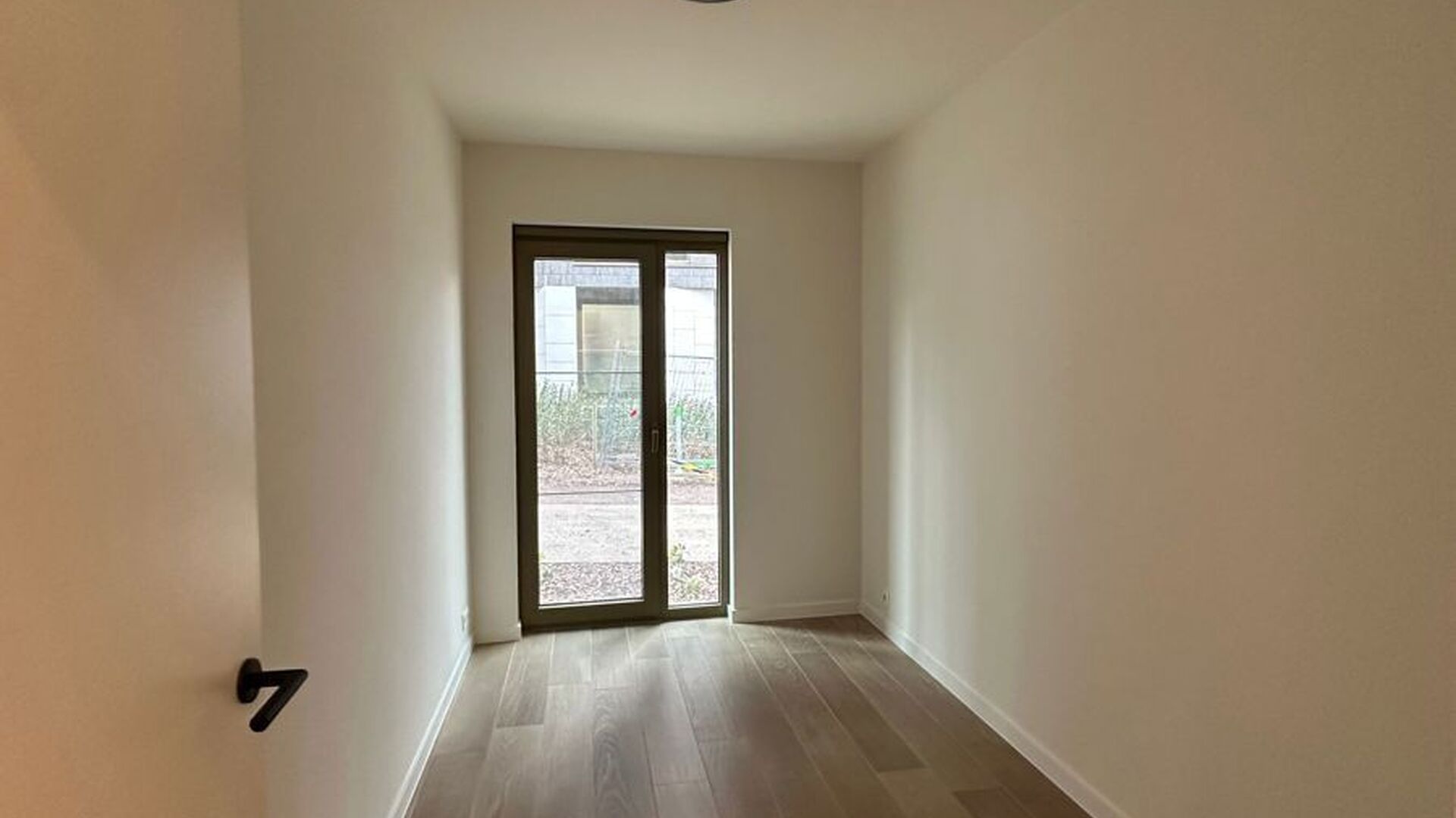 Luxueus nieuwbouwappartement met 2 slaapkamers in gloednieuw woonproject Burenberg.
 
Dit energiezuinig nieuwbouwappartement maakt deel uit van het prestigieuze woonproject Burenberg. Een nieuwe ontwikkeling in Leuven met verschillende troeven zoals de ru