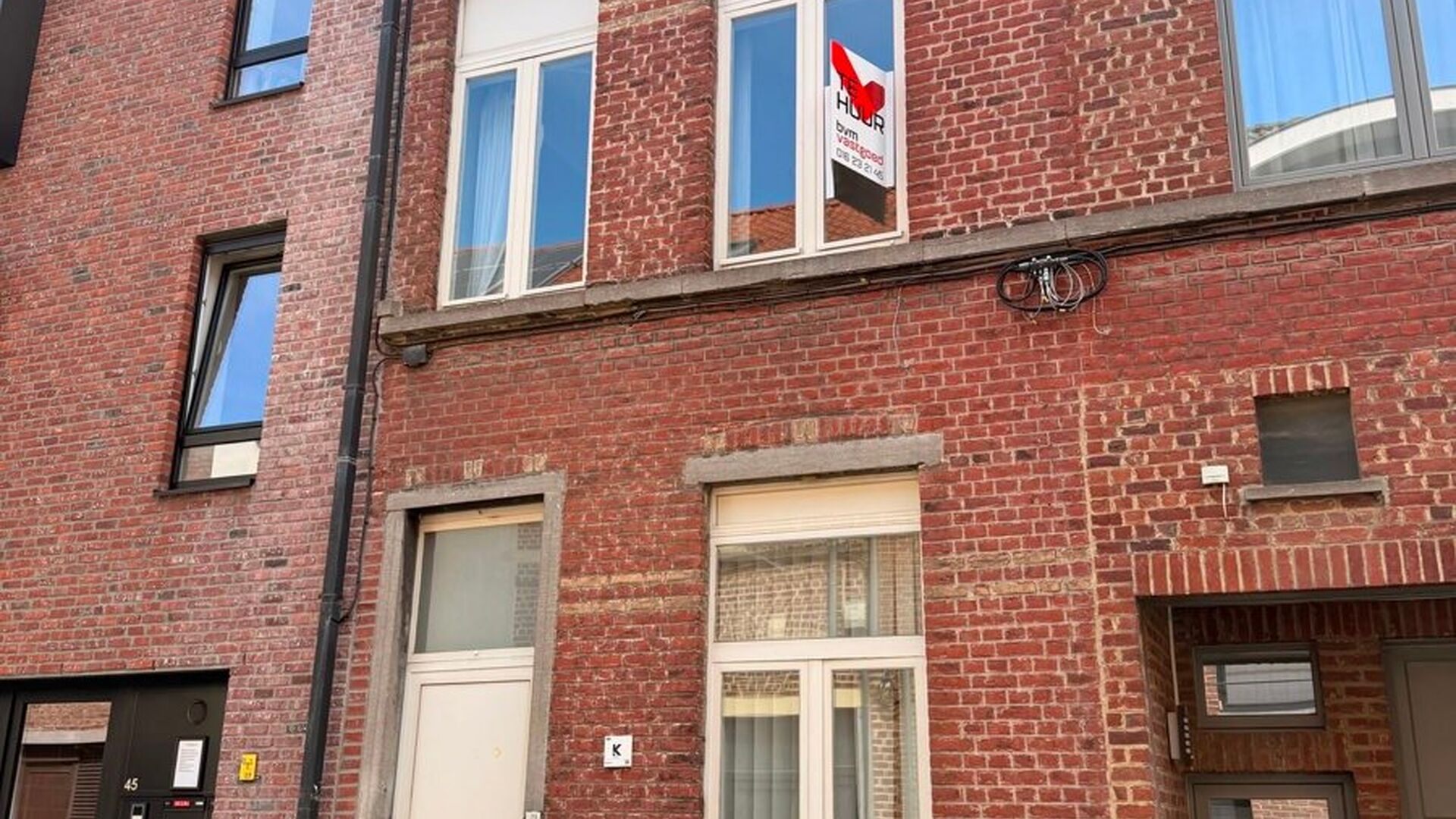 Vous êtes à la recherche d'une chambre d'étudiant confortable et prête à emménager à Louvain ? Cette chambre d'étudiant meublée, située dans la Lepelstraat, est immédiatement disponible et offre un cadre pratique et agréable pour les étudiant