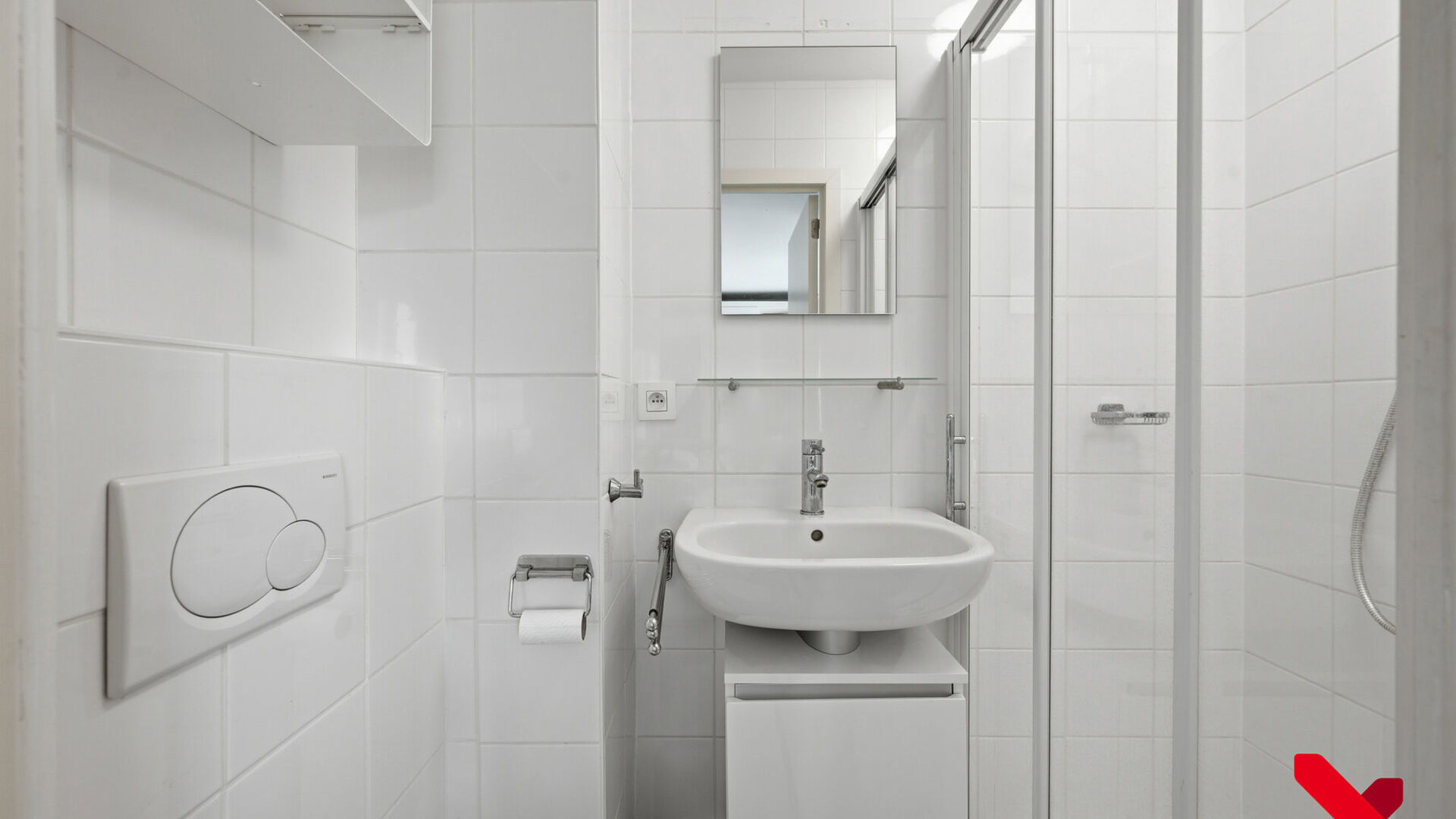 Vous recherchez une chambre d'étudiant confortable et prête à emménager à Louvain ? Ce studio moderne, situé au quatrième étage de la résidence « Archiv », allie un emplacement de choix à tout le confort moderne.
Le studio dispose d'une cuisi