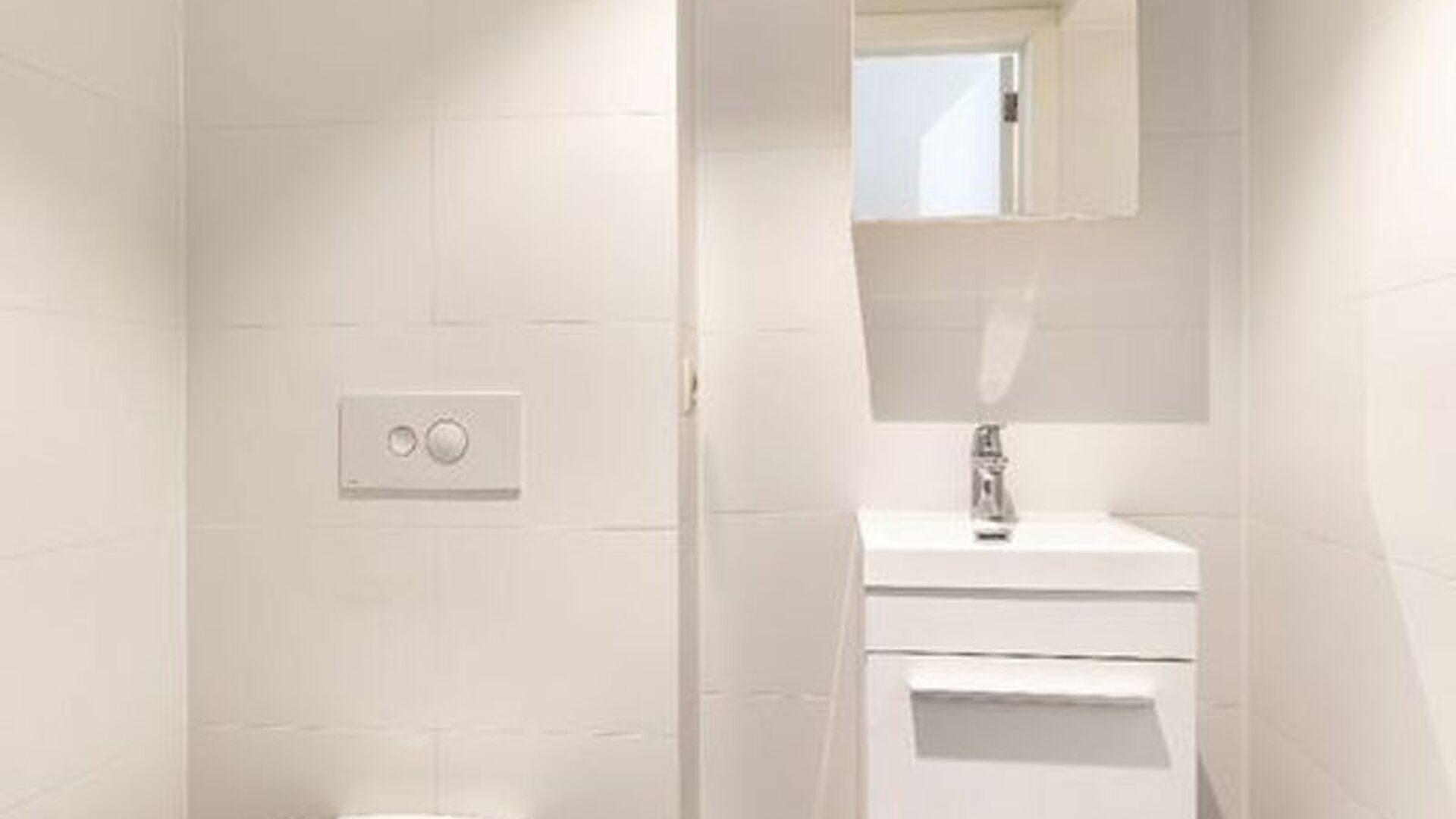 Are you looking for a comfortable student room? Then this cosy student room could be exactly what you are looking for. The room features a private bathroom and is part of a well-maintained student residence. Residents also have access to a shared kitchen,