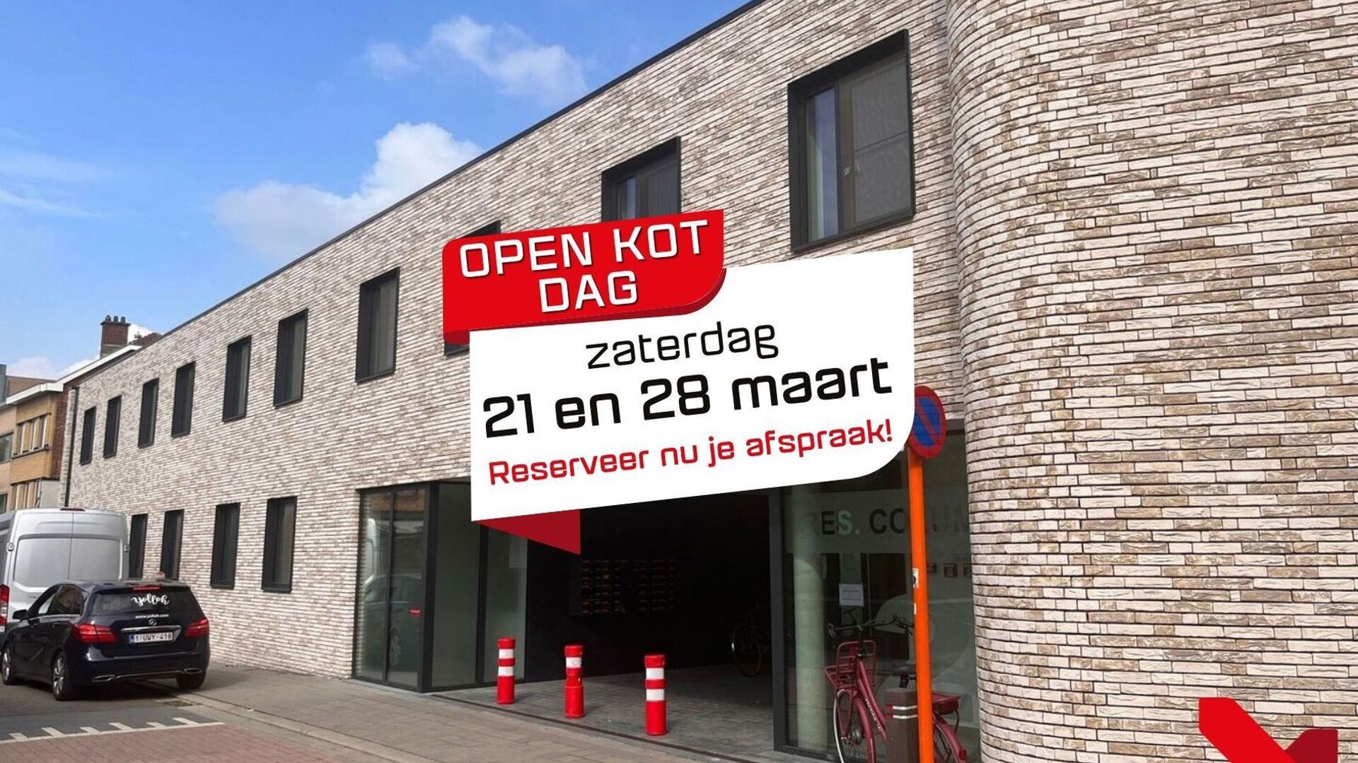 De kamer is louter voor individueel gebruik en is bemeubeld met een bed, matras, bureau, stoel, boekenrek en kleerkast. Verder beschikt de kamer over koud en warm water en een eigen toilet. Er is een internetaansluiting via netwerkkabel voorzien; de huurd