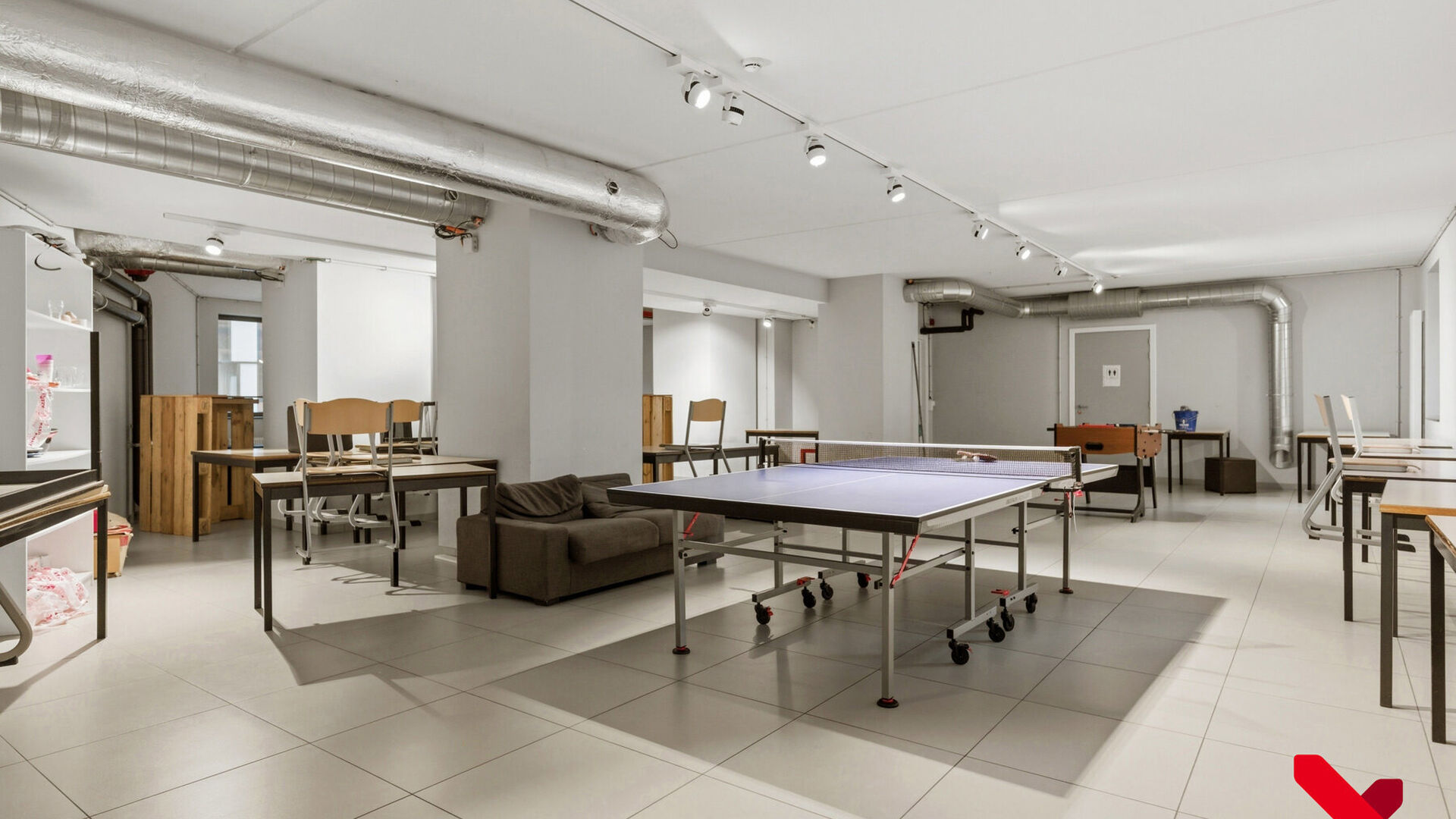 Welkom in Leuven! Ben je op zoek naar een investeringsmogelijkheid waar je jezelf geen zorgen hoeft te maken over het verhuren en beheren van jouw eigendom? Dan bent u hier aan het juiste adres! Waterview is een uniek project dat jou de perfecte gelegenhe