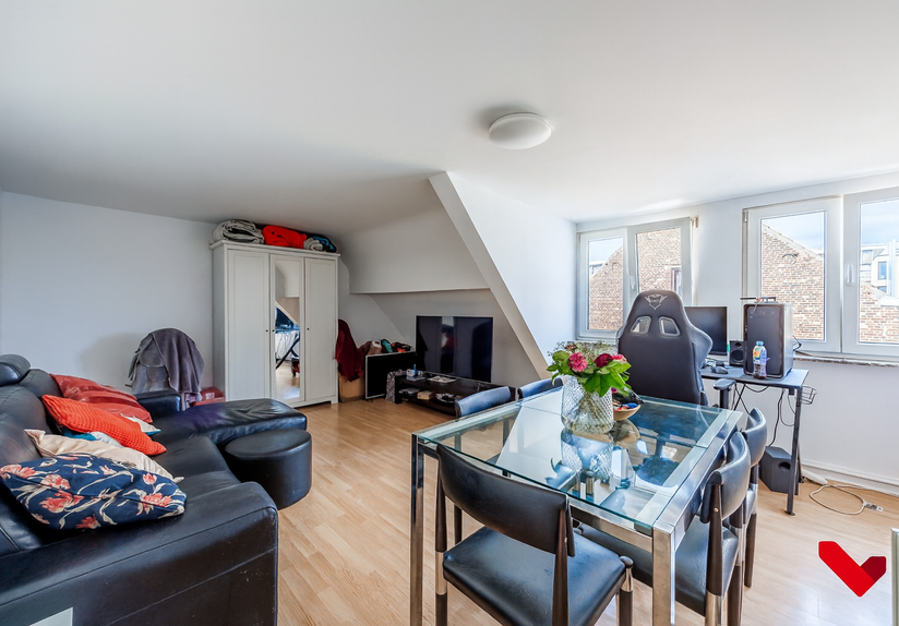 1-bedroom apartment to renovate with integrated garage in the heart of Leuven

Are you looking for a charming apartment in the vibrant center of Leuven? Then this property on Ravenstraat, on the corner with Mussenstraat, might be exactly what you&rsquo;re loo