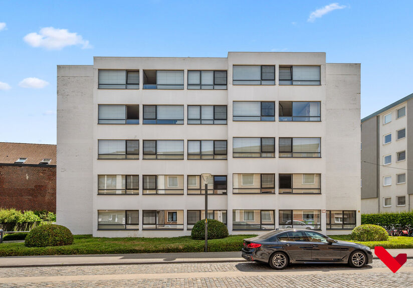Op zoek naar een comfortabele en instapklare studentenkamer in Leuven? Deze moderne studio op de vierde verdieping van residentie Archiv combineert een uitstekende ligging met alle hedendaagse comfort.

De studio beschikt over een volledig uitgeruste keuk