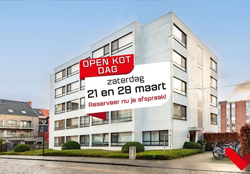 Welkom in deze ruime studentenstudio gelegen in hartje Leuven! 
Deze ruime studio beschikt over een ge&iuml;nstalleerde kitchenette, eigen sanitair en een ge&iuml;nstalleerd meubel met opklapbaarbed.
Dankzij de grote raampartijen kan u tevens genieten van aangena